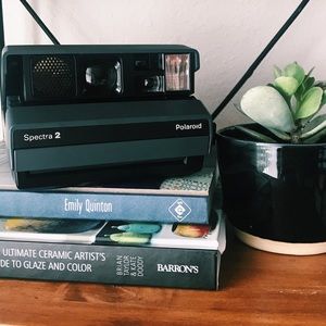 FLASH SALE ✨VINTAGE POLAROID